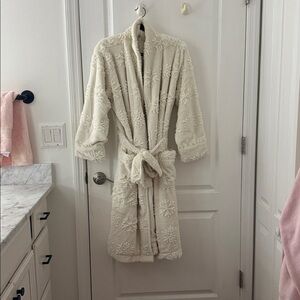 Pottery Barn Cozy Cream Textured Robe